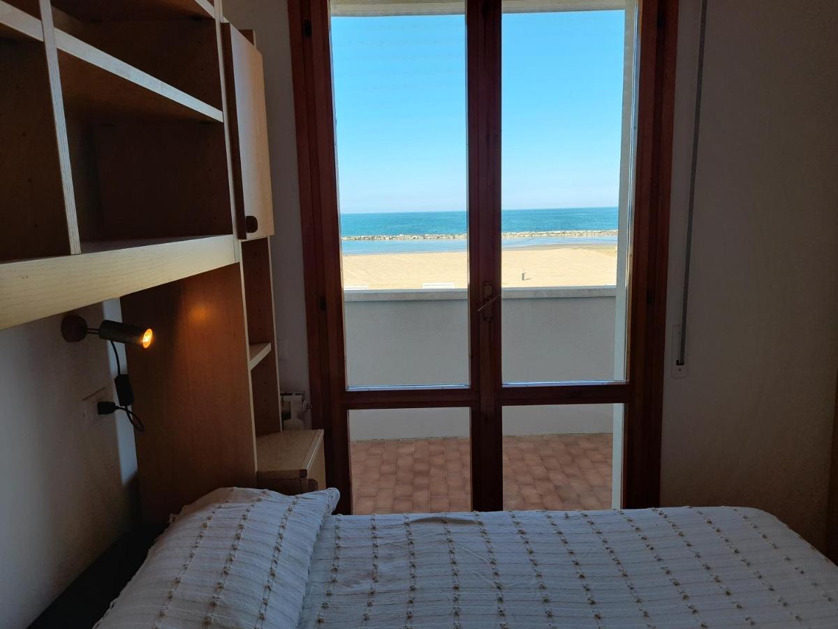 ريميني Appartamento Vista Mare Viserbella, Vicissimo Alla Fiera المظهر الخارجي الصورة